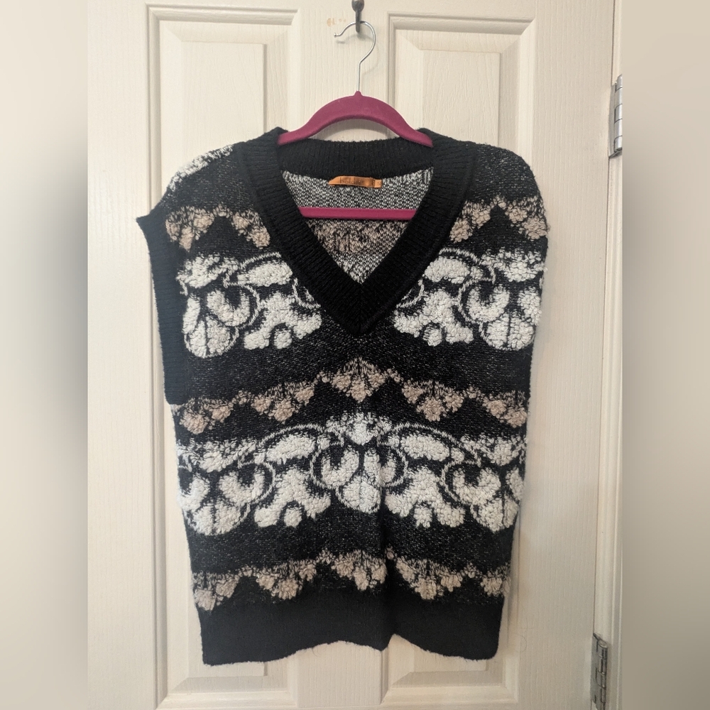 Belldini Black and White V-Neck Sweater Vest